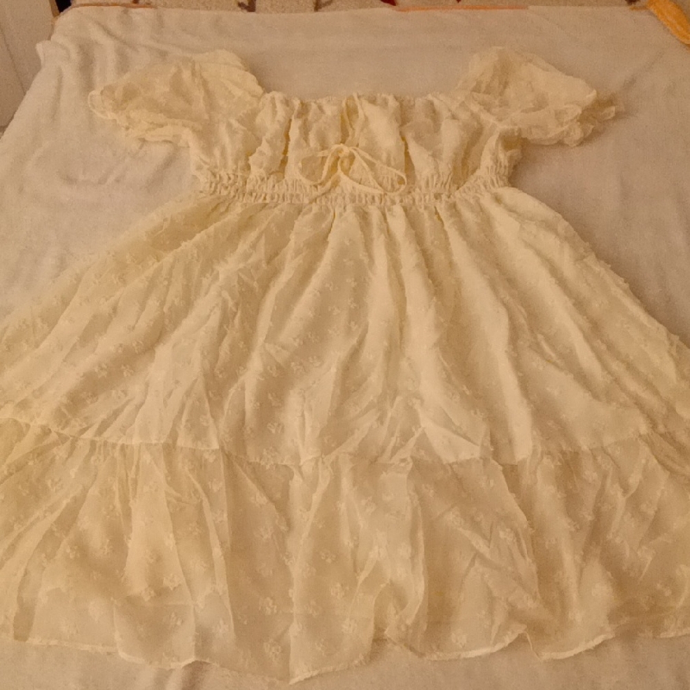 Elegant Cream Women's Dress with Ruffle Sleeves